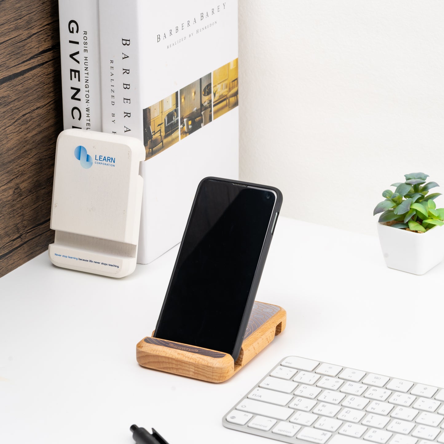 Mobile Stand Wood Block